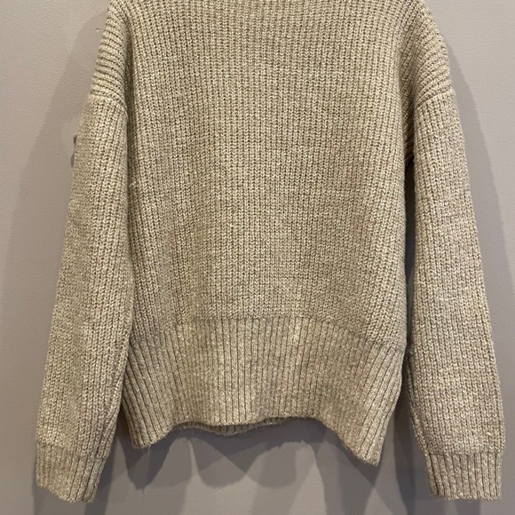 Woven Heart Oatmeal Colored Floral Embroidered Chunky Sweater Size S NWT - Picture 2 of 7